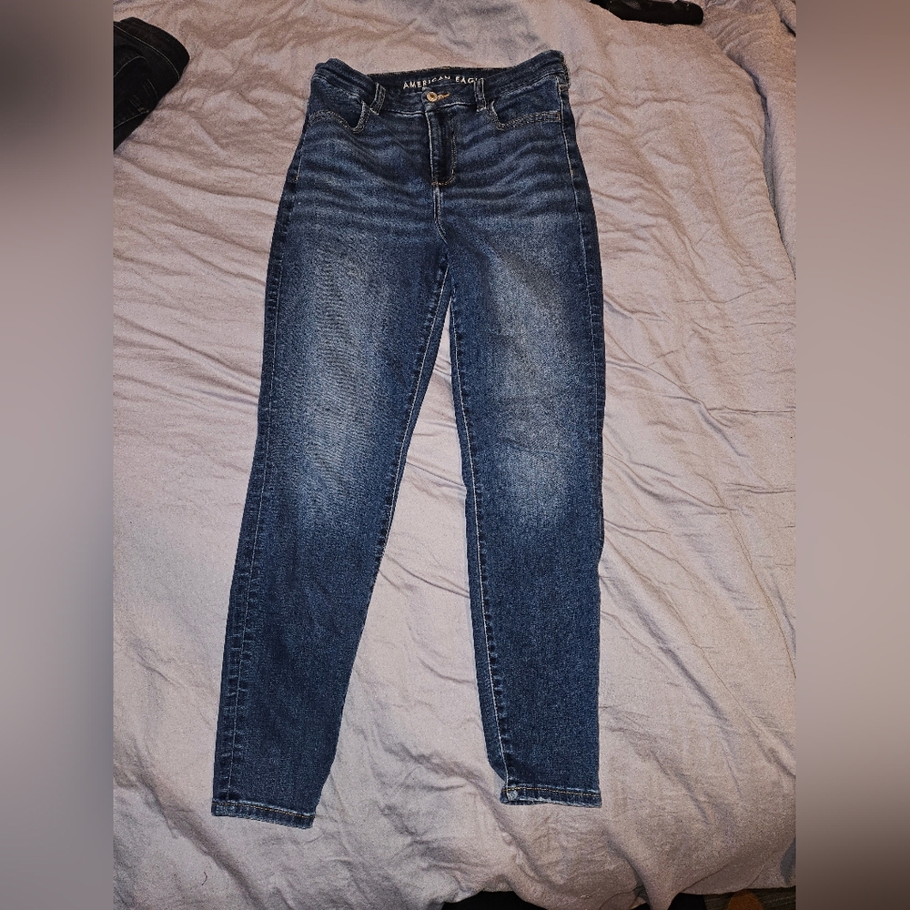 American Eagle  Skinny Jegging Jeans